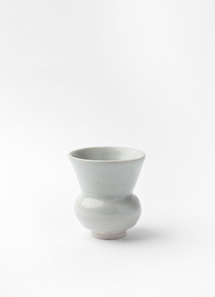 Wide Neck Curve Vase  • Chun