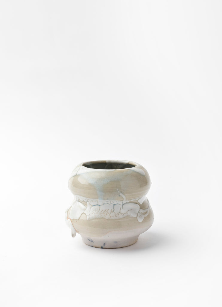 Round Curvy Vase  • Chun & Satin White